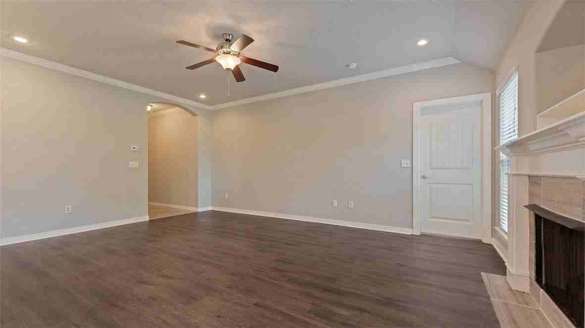 730 Fontana St - Photo 6 of 23