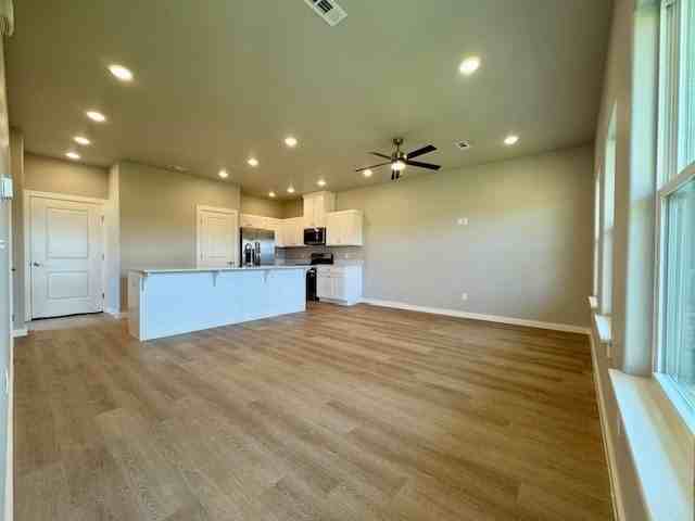 1802 Sw Casuarina Dr #1 - Photo 4 of 19