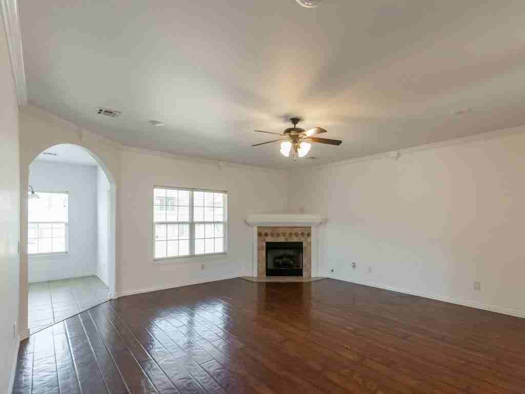 2202 Sw 19th St - Photo 3 of 26