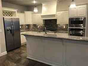 1813 Sw Nottingham Ave - Photo 5 of 28