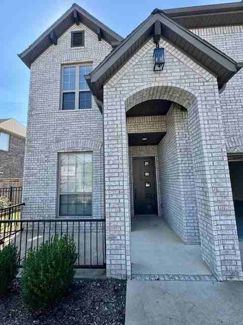2007 Sw Hampton Ave - Photo 2 of 27