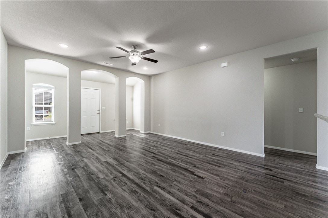 6805 Sw Whitmarsh Rd - Photo 3 of 32