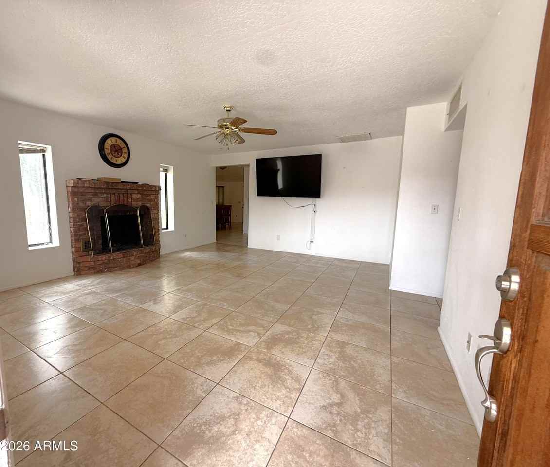 314 W Mohave St - Photo 2 of 12