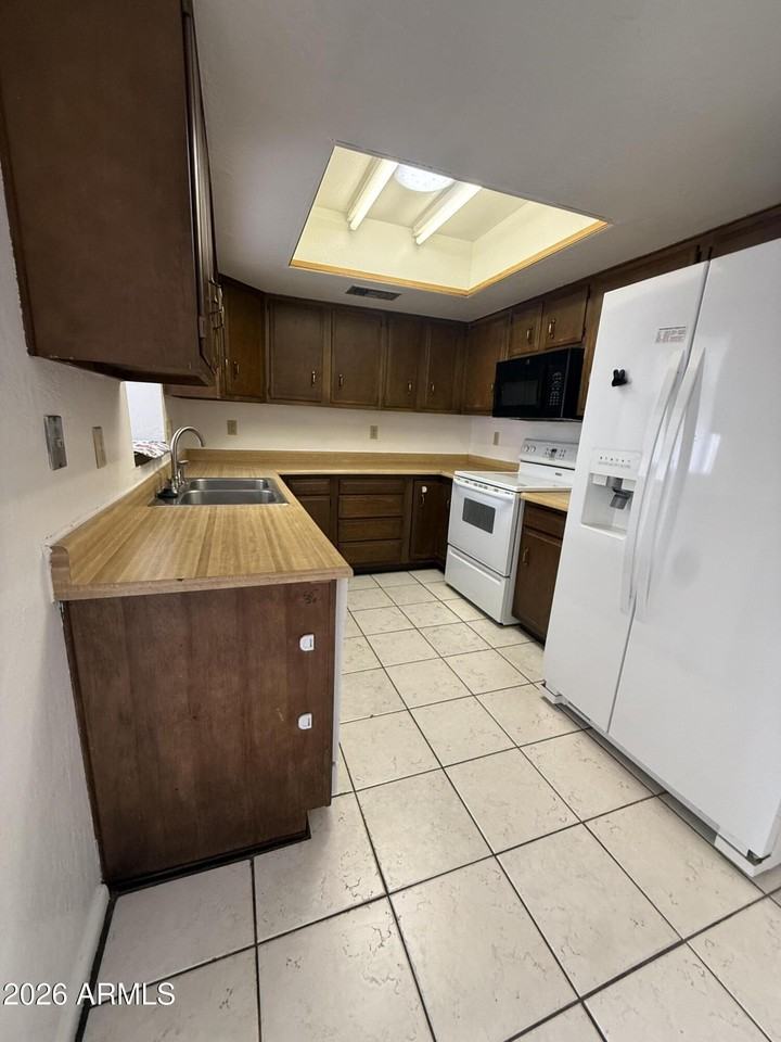 314 W Mohave St - Photo 3 of 12