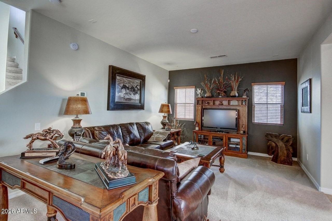 2152 W Monte Cristo Ave - Photo 5 of 21