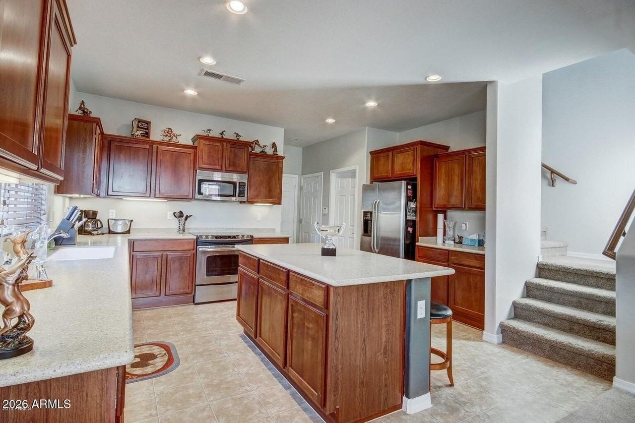 2152 W Monte Cristo Ave - Photo 7 of 21