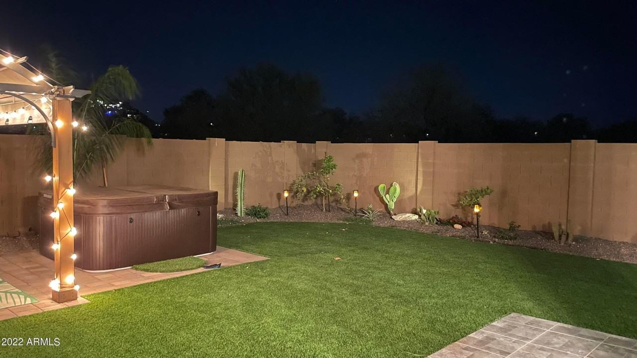 19460 N 27th Pl - Photo 5 of 21