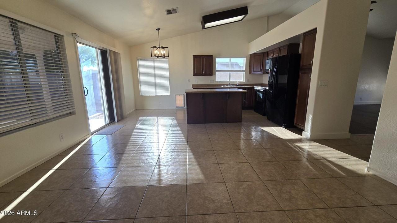 5153 W Wescott Dr - Photo 7 of 32
