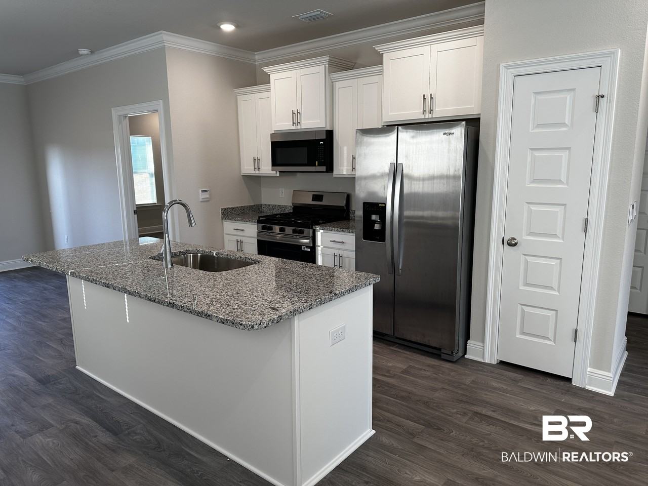 32236 Revere Dr - Photo 4 of 25