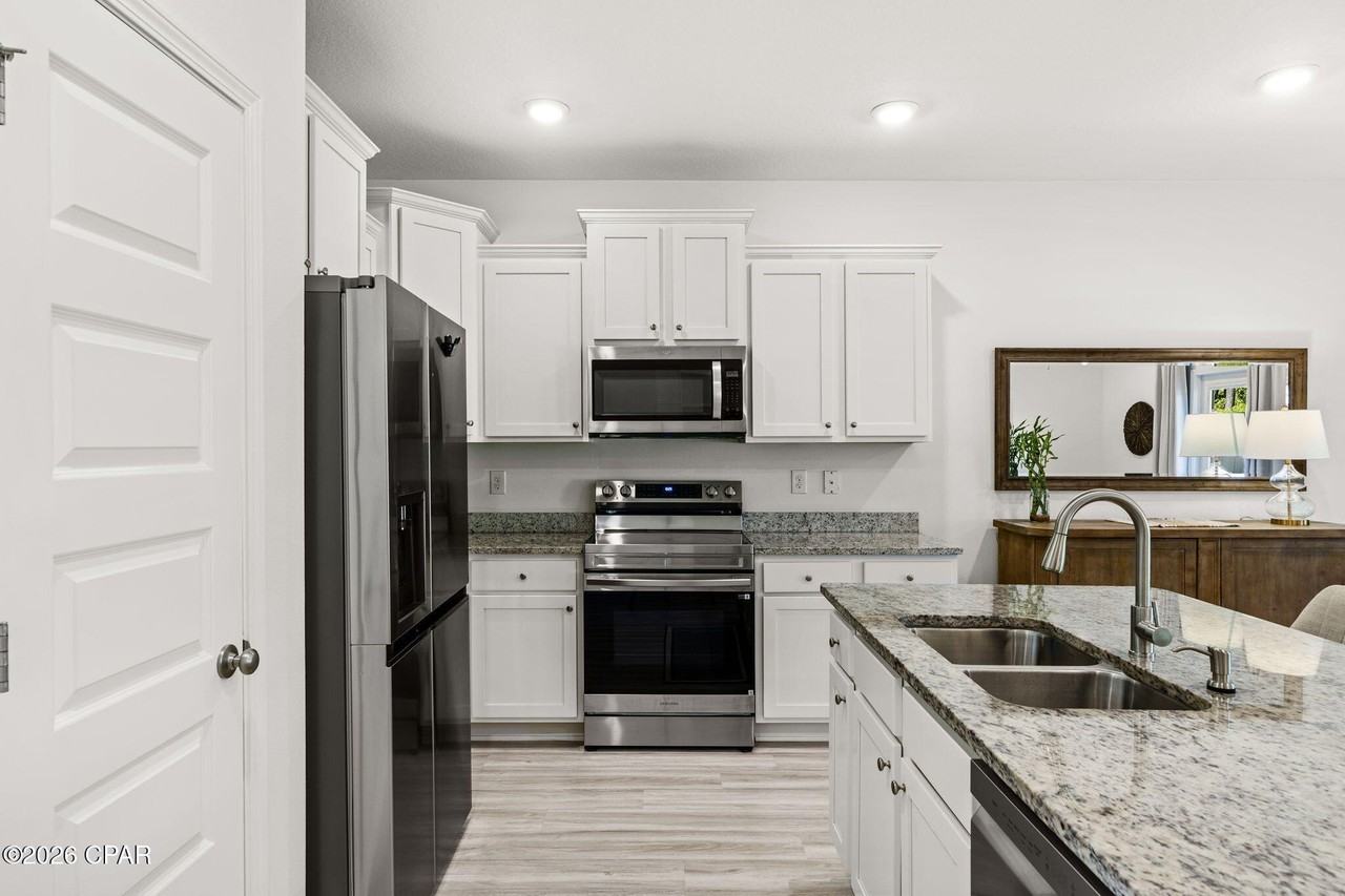 519 Melrose Way - Photo 7 of 34