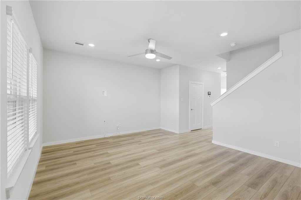 916 Kickapoo Ln - Photo 5 of 23