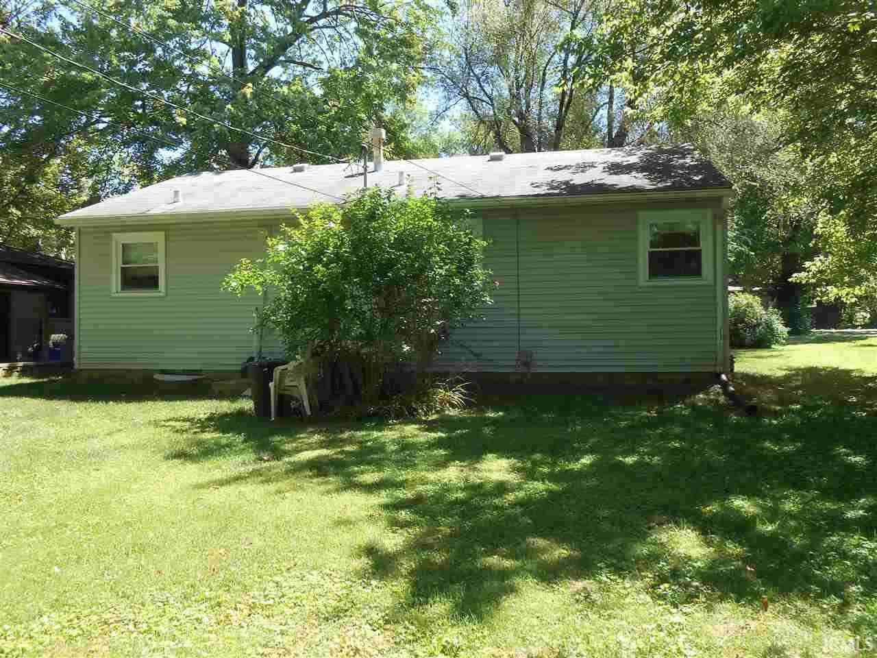 108 S Bryan Ave - Photo 2 of 8