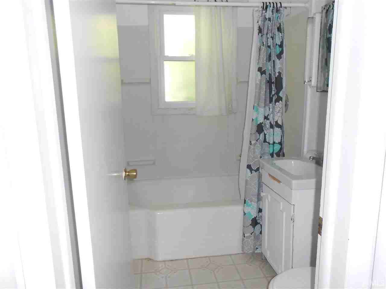 108 S Bryan Ave - Photo 6 of 8