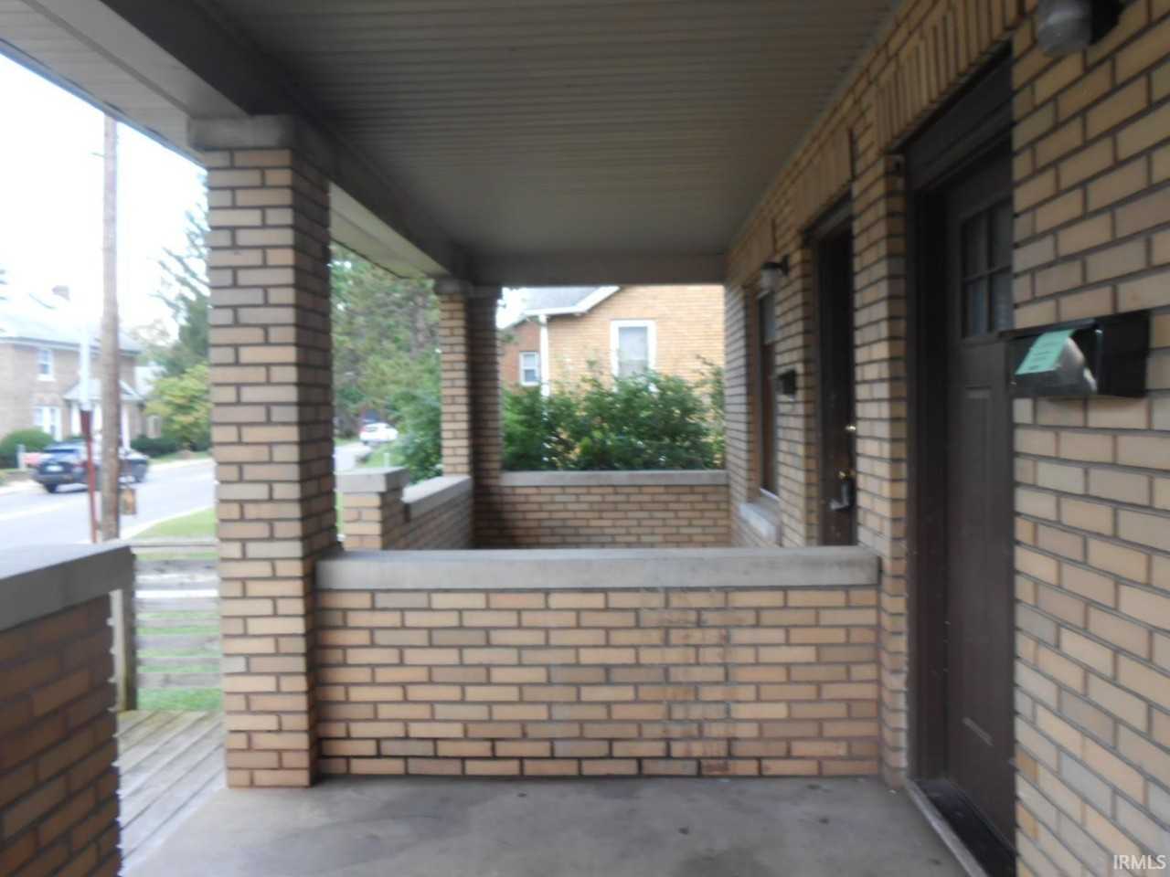 1308 E Atwater Ave - Photo 2 of 10
