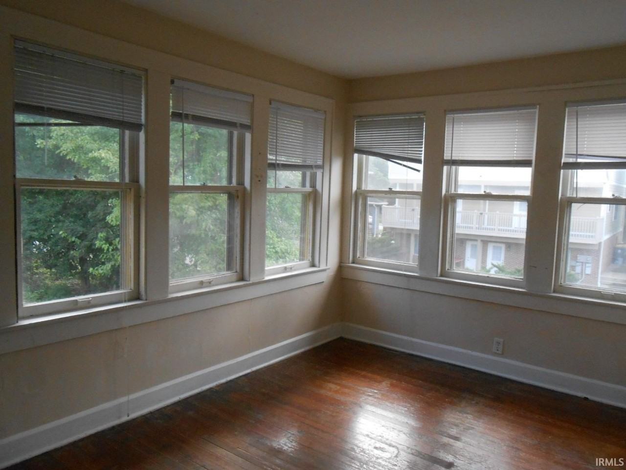 1308 E Atwater Ave - Photo 4 of 10