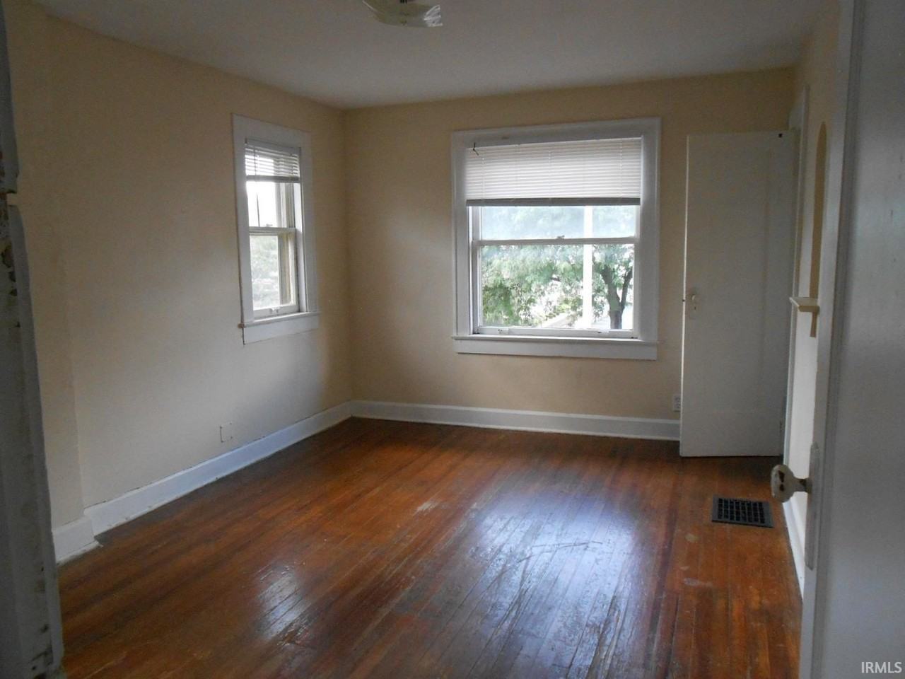 1308 E Atwater Ave - Photo 6 of 10