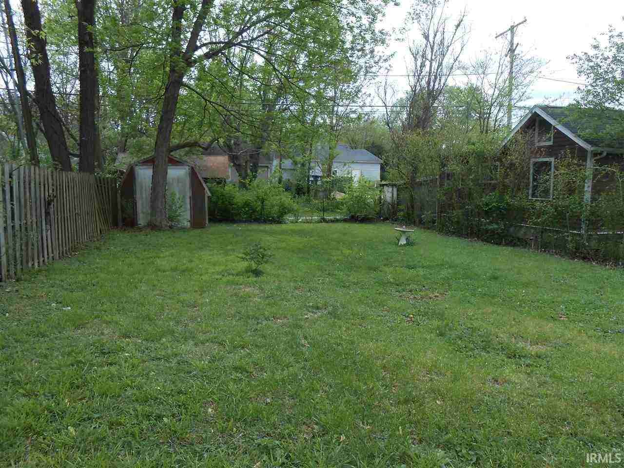 831 W 6th St - Photo 5 of 16