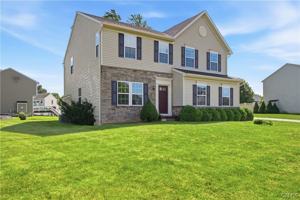 featured image of 101 Rising Crest Cir