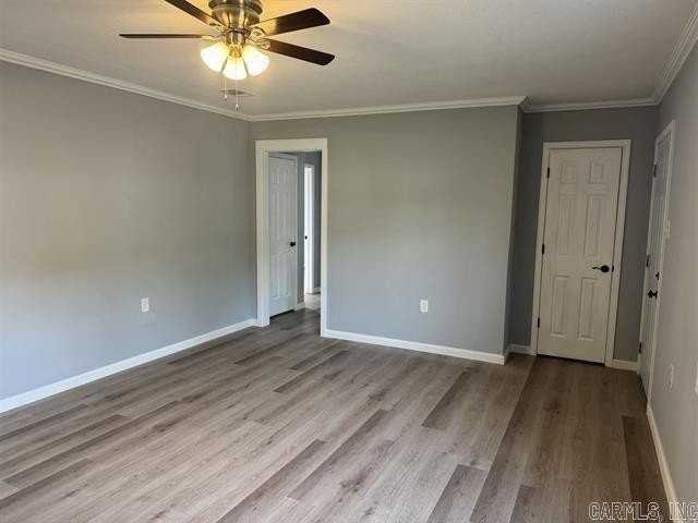 1001 Montclair St - Photo 4 of 20