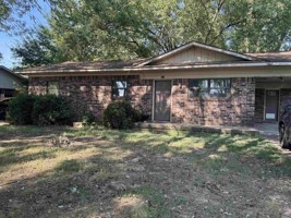featured image of 613 N 35th St