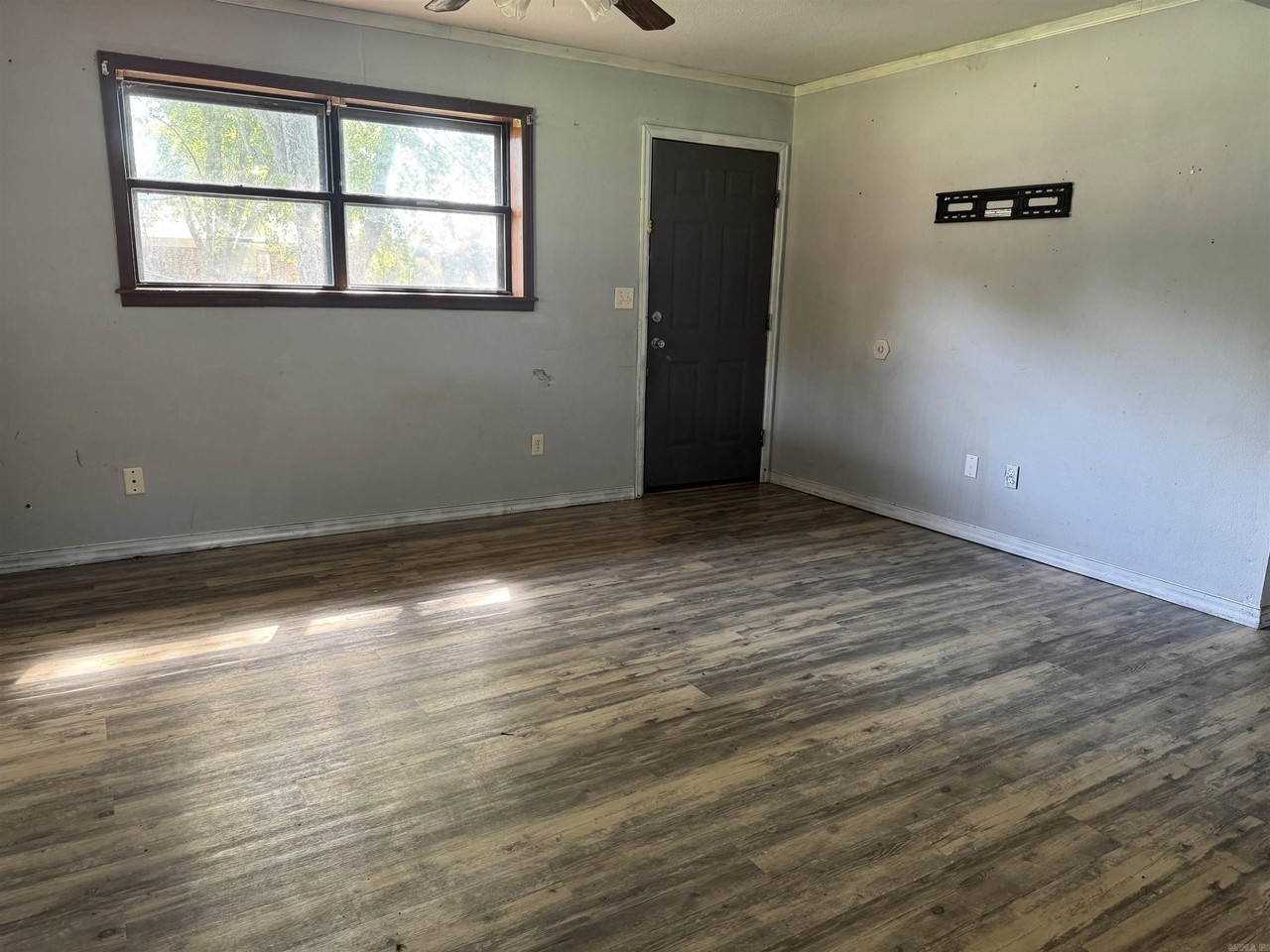 613 N 35th St - Photo 4 of 7