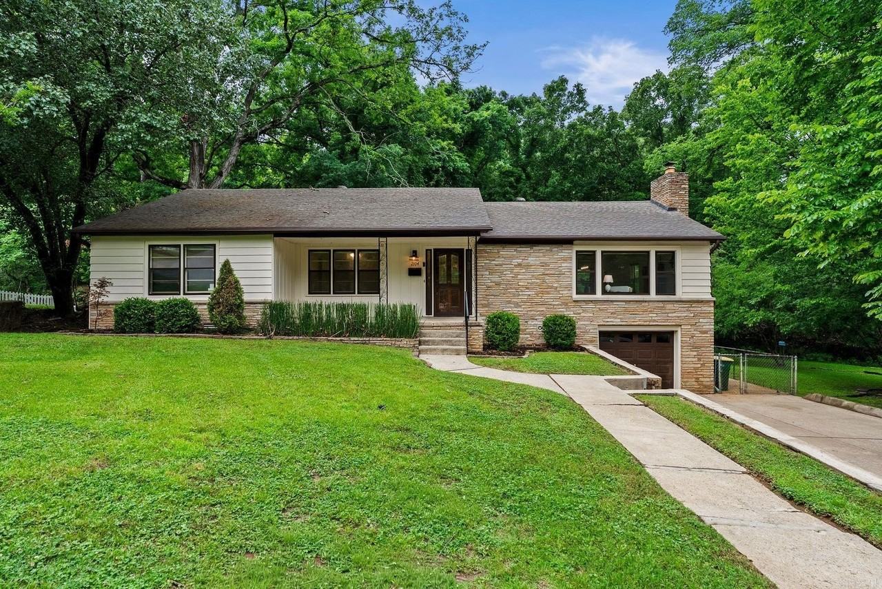 2104 Brownwood Rd - Photo 2 of 50