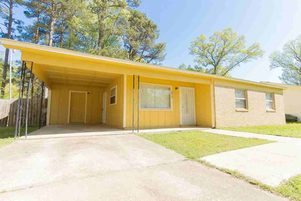 3616 Arapaho Trl - Photo 2 of 20