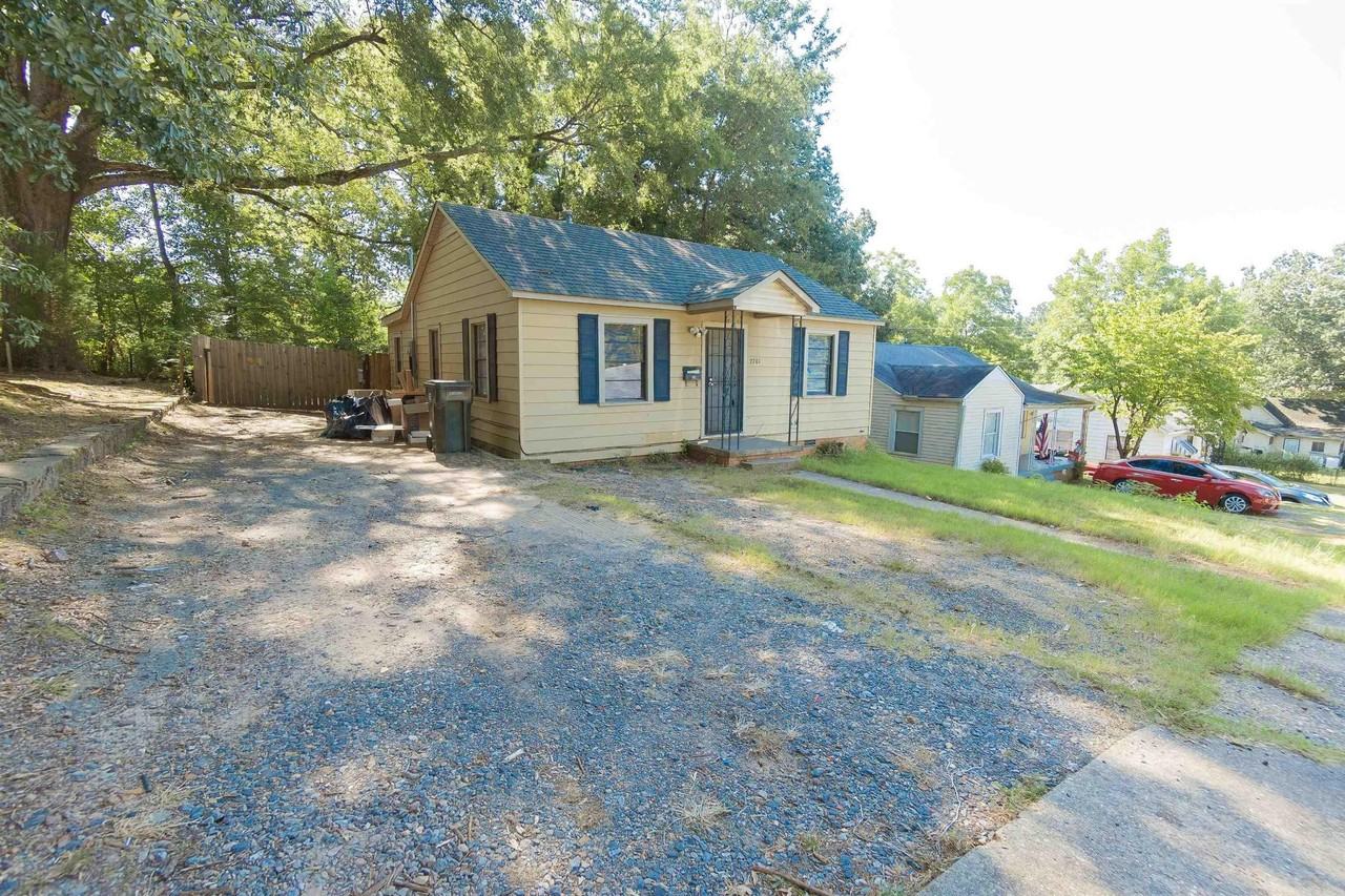 2701 Madison St - Photo 3 of 25