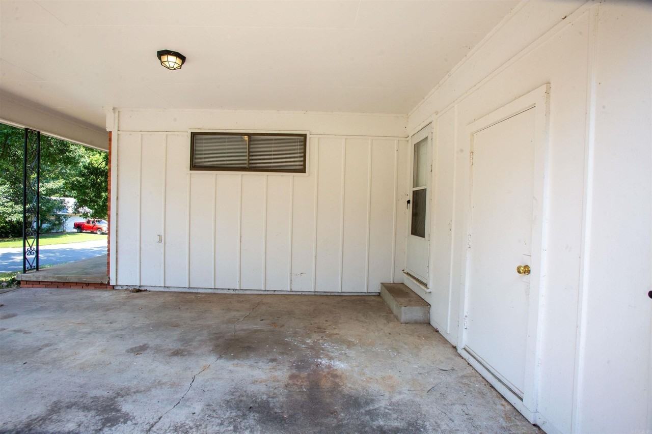 11101 Birchwood Dr - Photo 4 of 21