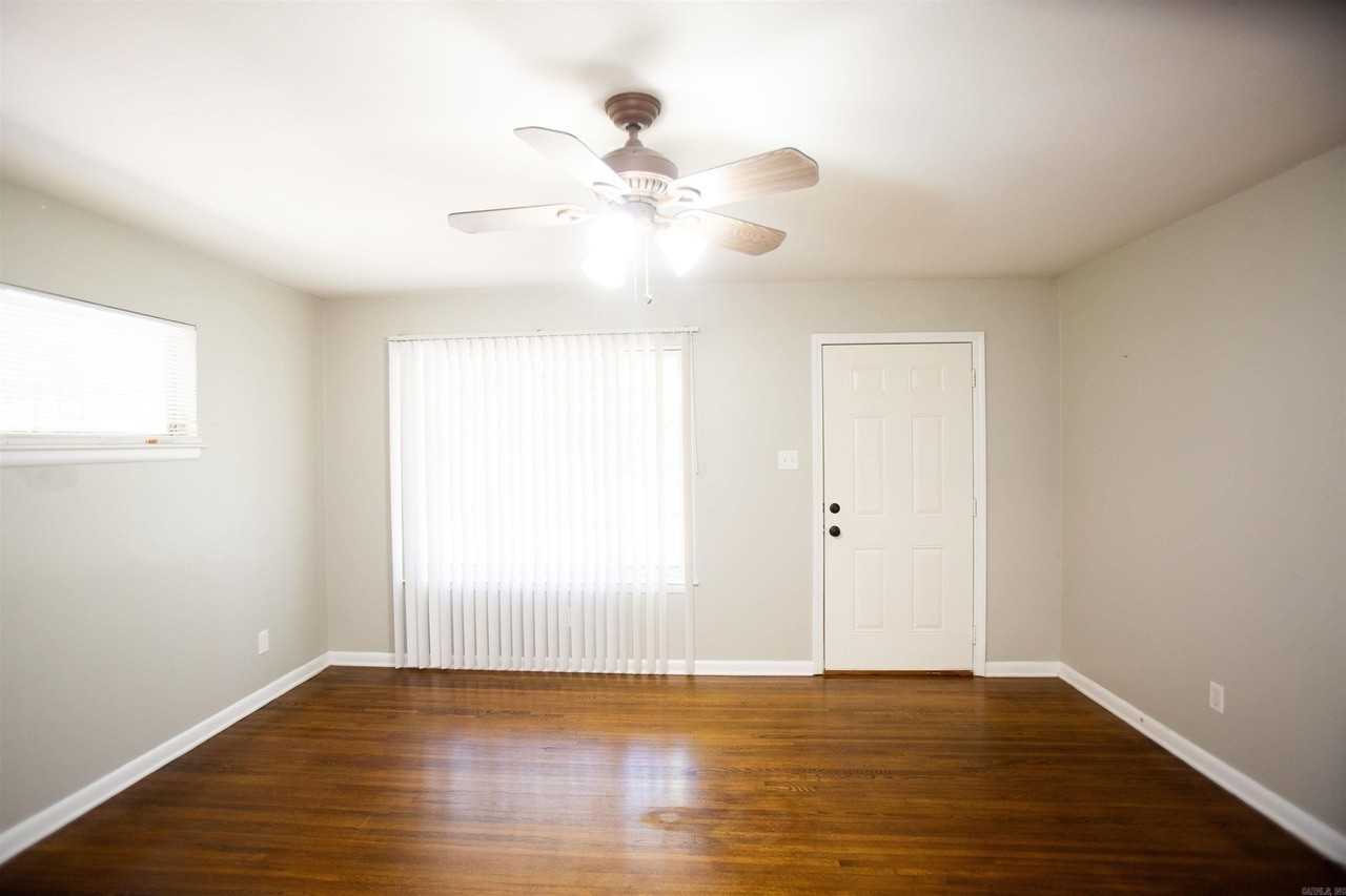 11101 Birchwood Dr - Photo 5 of 21
