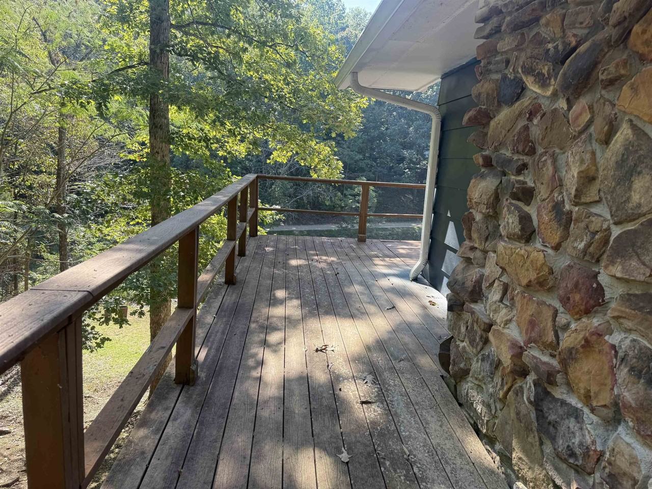 97 Lakeside Dr - Photo 5 of 30