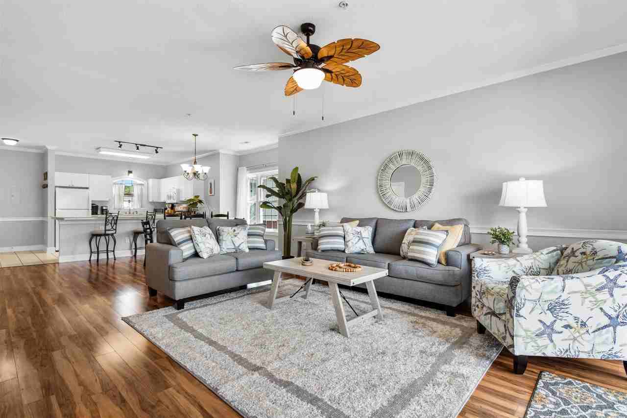 4877 Dahlia Ct - Photo 5 of 38
