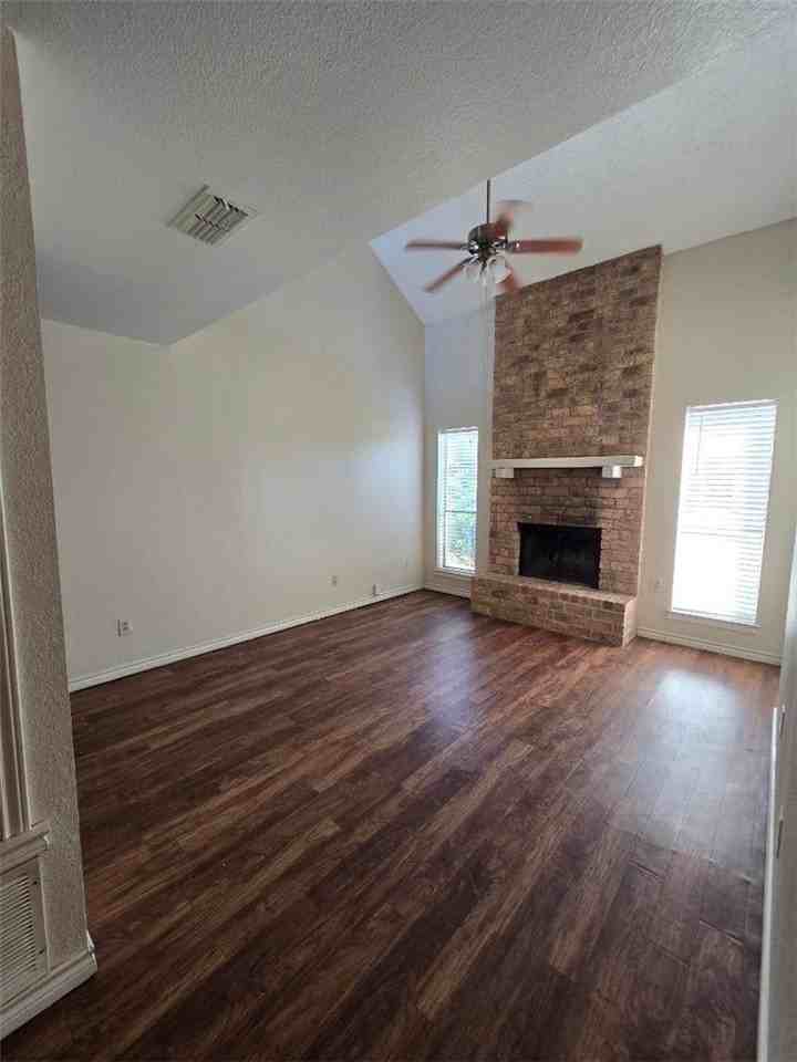 5166 Middlecoff Rd #B - Photo 3 of 48