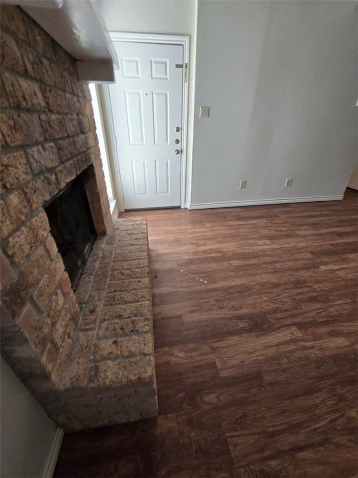 5166 Middlecoff Rd #B - Photo 4 of 48