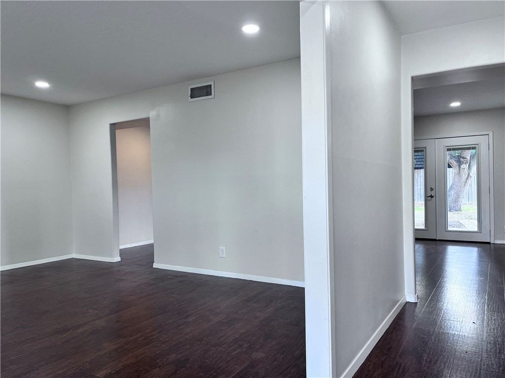621 Philomena Dr - Photo 2 of 38