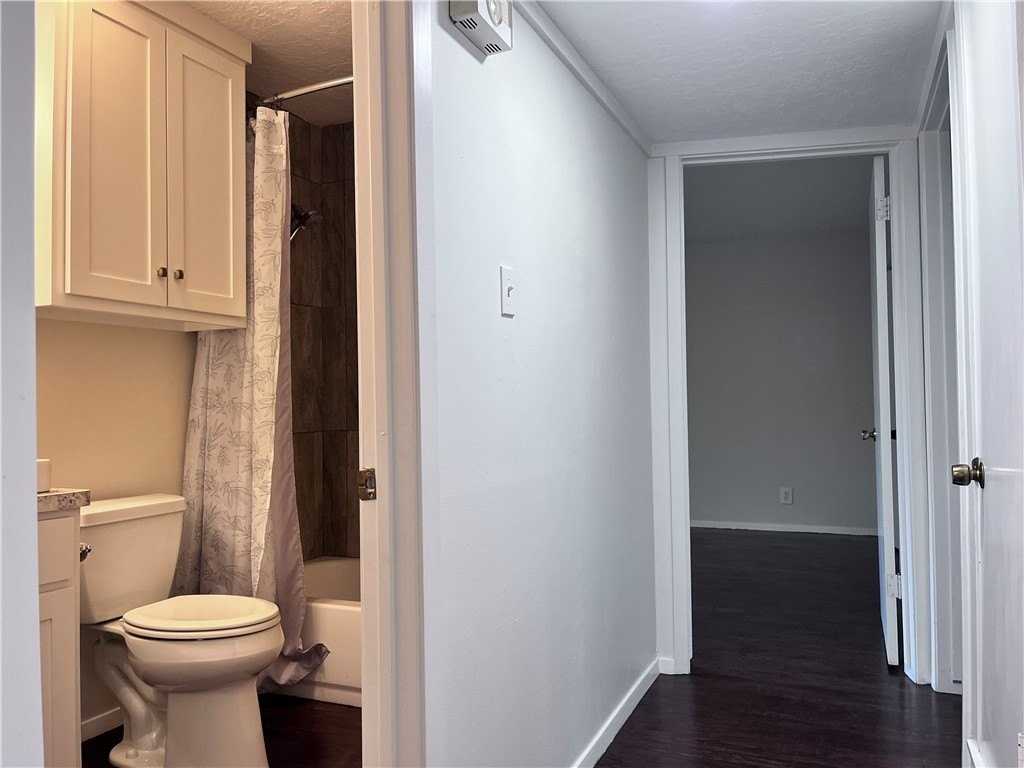 621 Philomena Dr - Photo 5 of 38