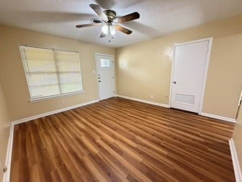 112 Westover Dr - Photo 7 of 35