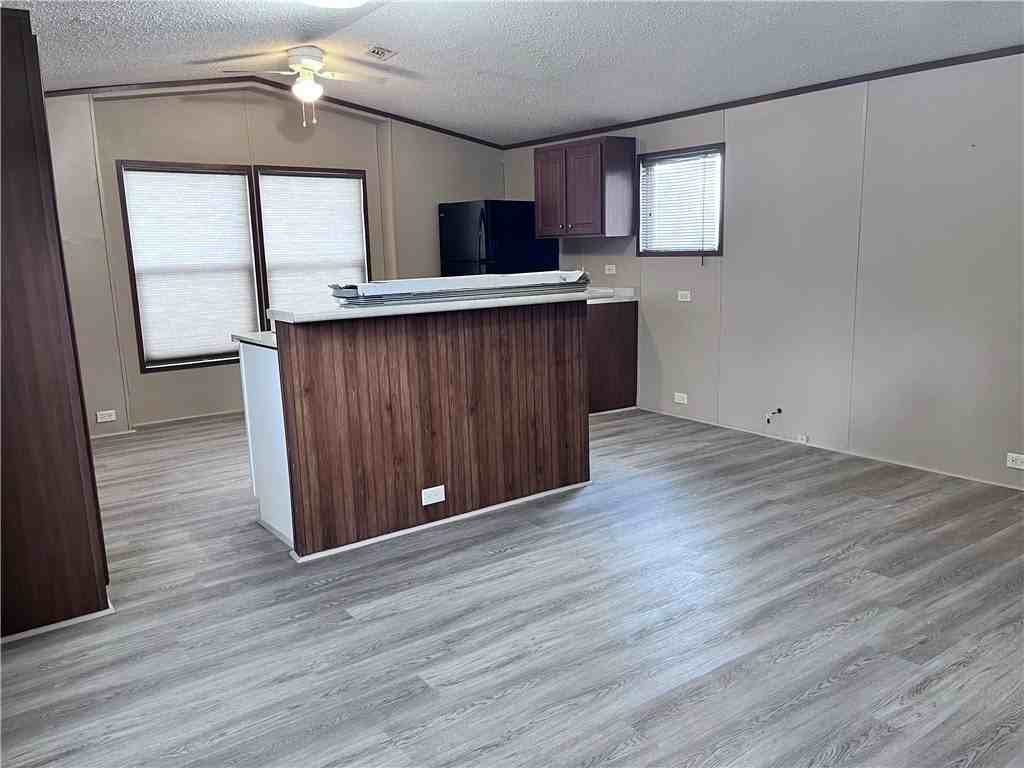 1005 Ibis Dr - Photo 5 of 24