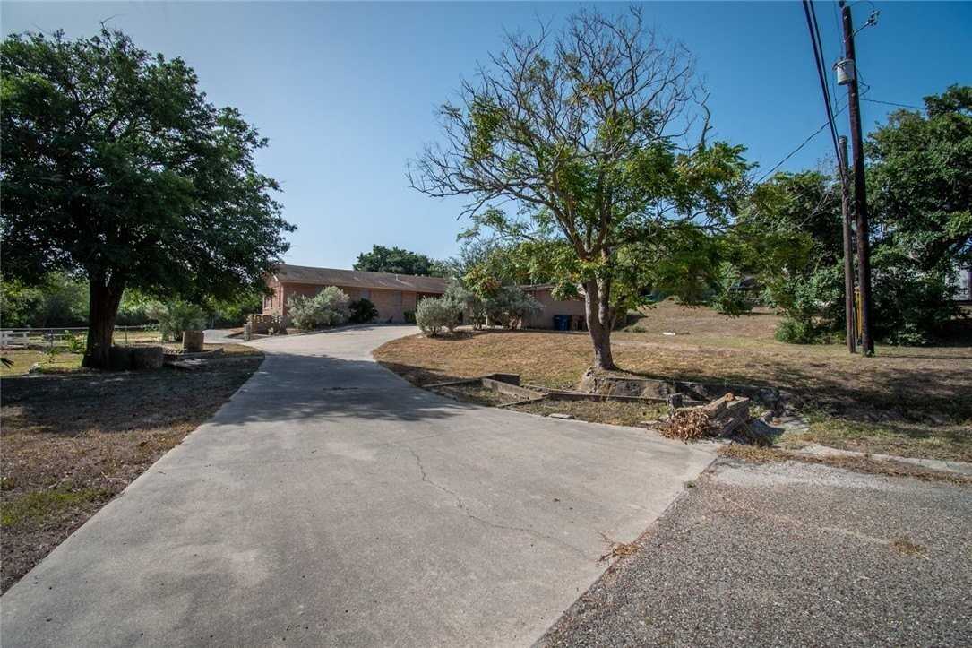 203 E Wildwood Dr - Photo 3 of 38