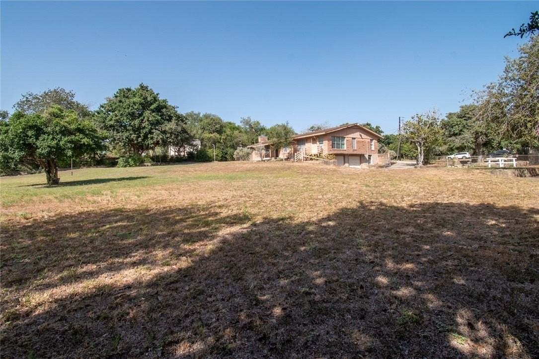 203 E Wildwood Dr - Photo 7 of 38