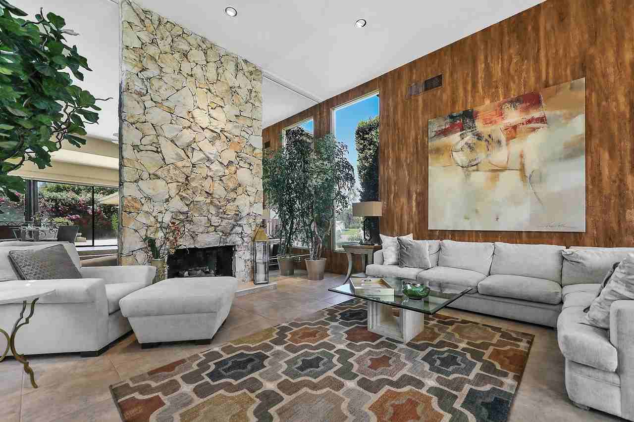 45550 Navajo Rd - Photo 3 of 35