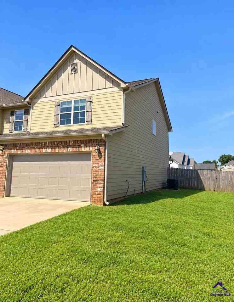 345 Cambrian Dr - Photo 4 of 4