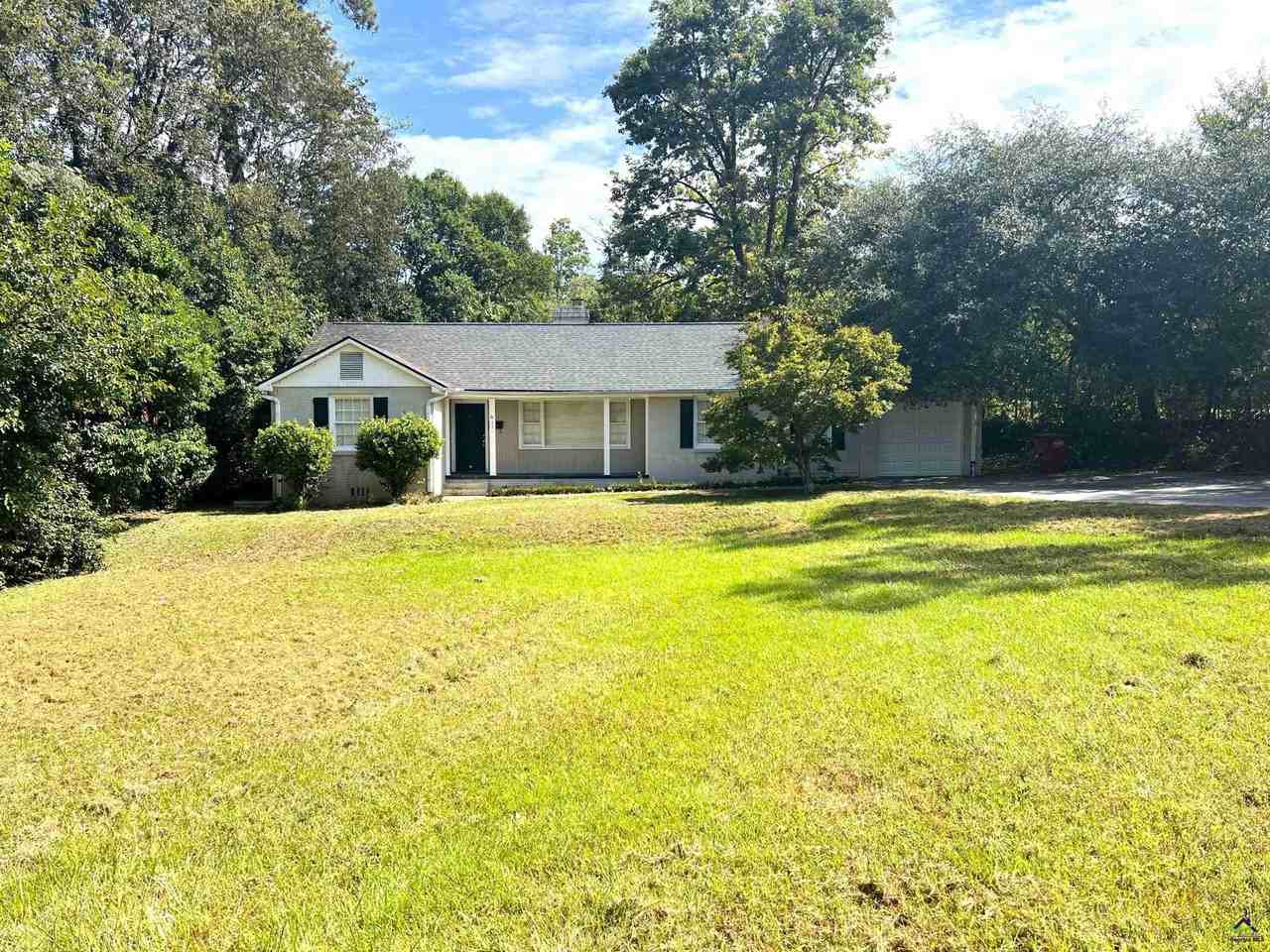 611 Corbin Ave - Photo 2 of 23