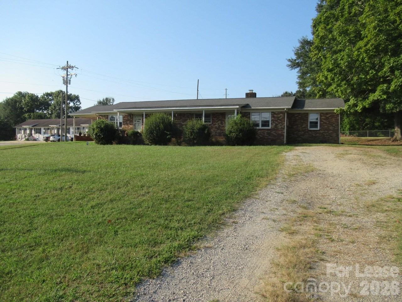 2084 Shuford Rd - Photo 3 of 23