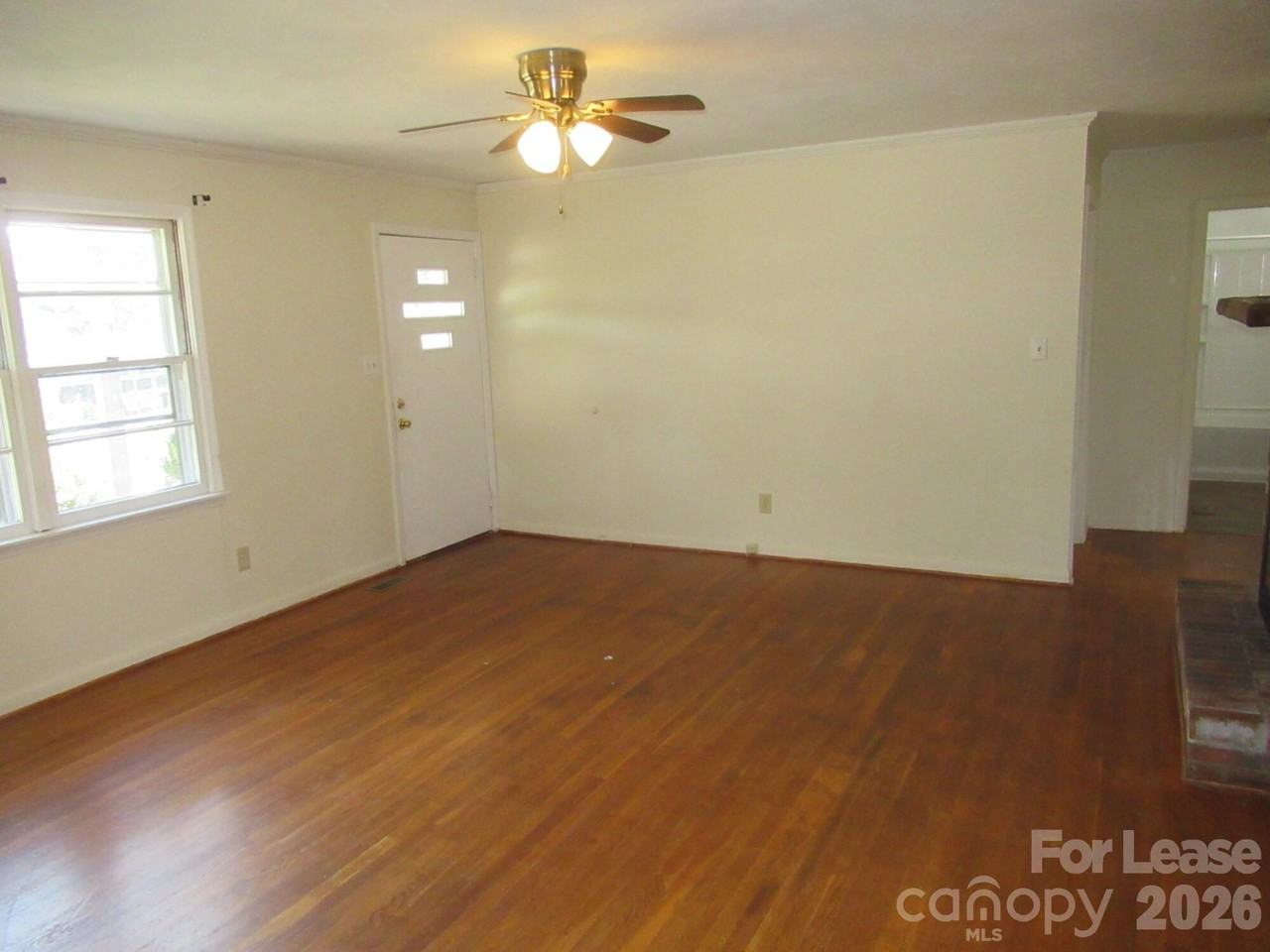 2084 Shuford Rd - Photo 5 of 23