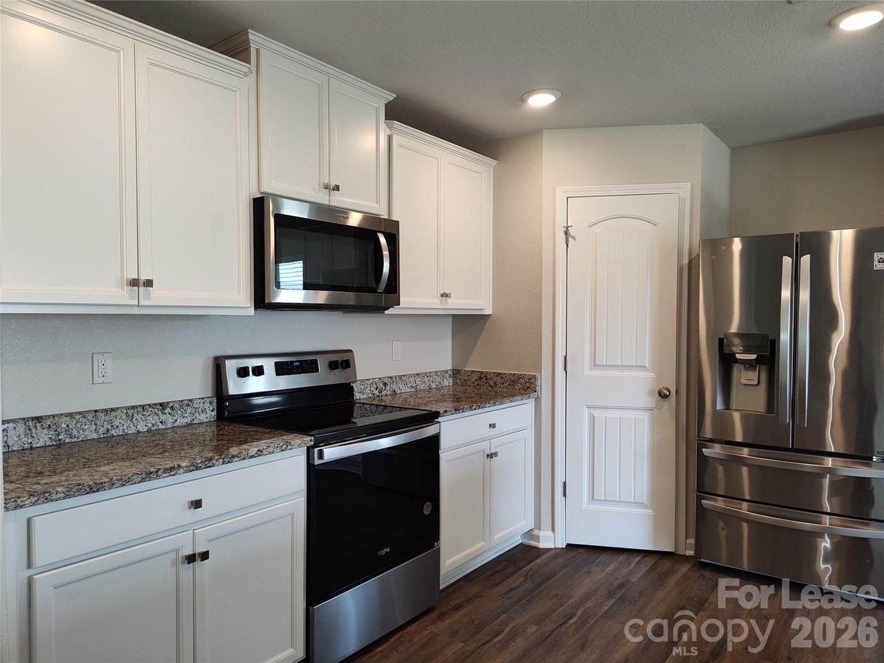 9220 Creedmore Hills Dr - Photo 3 of 26