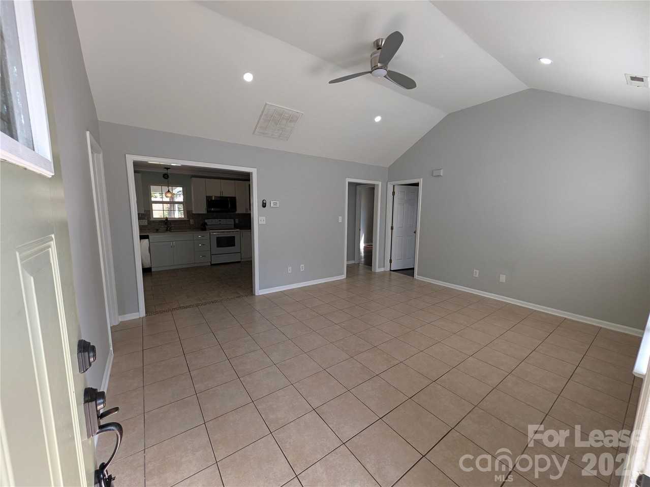 3017 Lynworth Pl - Photo 2 of 18