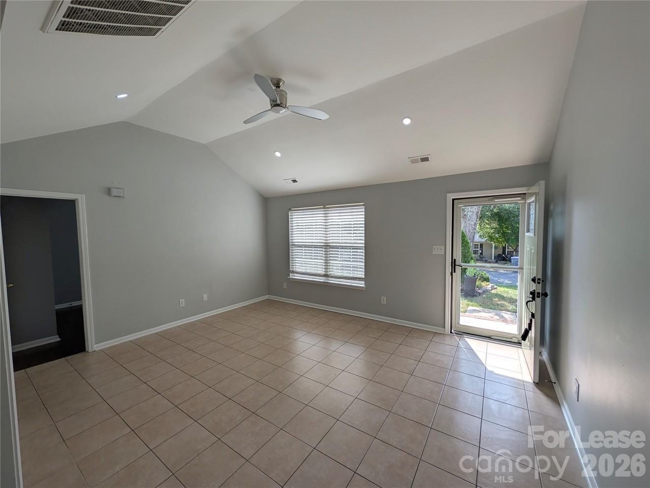 3017 Lynworth Pl - Photo 3 of 18