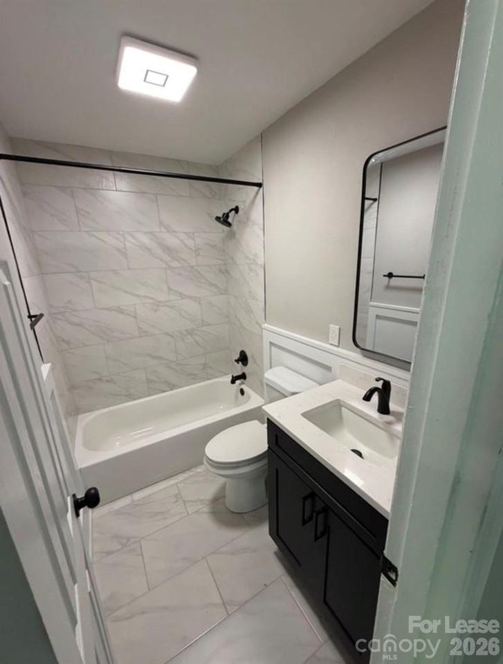 1900 Welch Pl #1 - Photo 6 of 8
