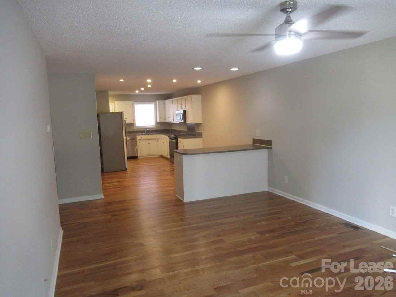 802 Horseshoe Lake Rd - Photo 4 of 23